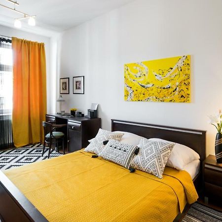 Cichy Apartament Obok Wawelu Tarlowska Krakau Exterior foto