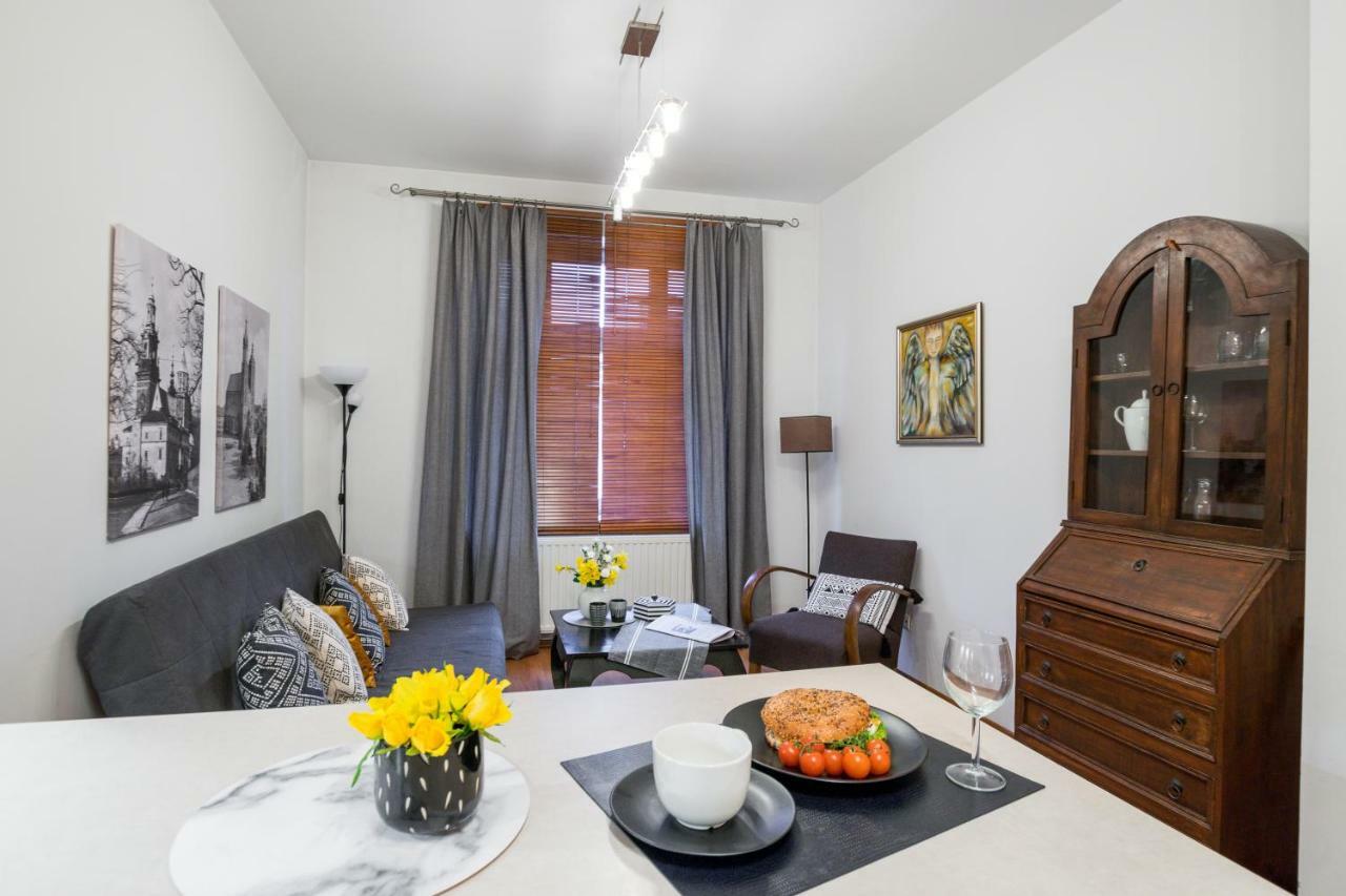 Cichy Apartament Obok Wawelu Tarlowska Krakau Exterior foto