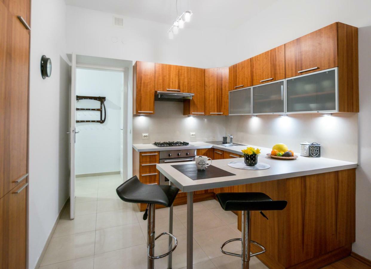 Cichy Apartament Obok Wawelu Tarlowska Krakau Exterior foto