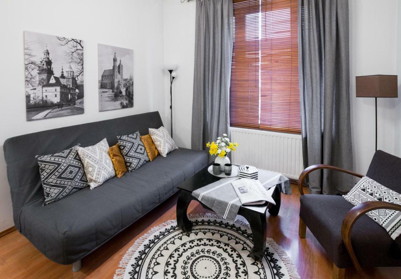 Cichy Apartament Obok Wawelu Tarlowska Krakau Exterior foto