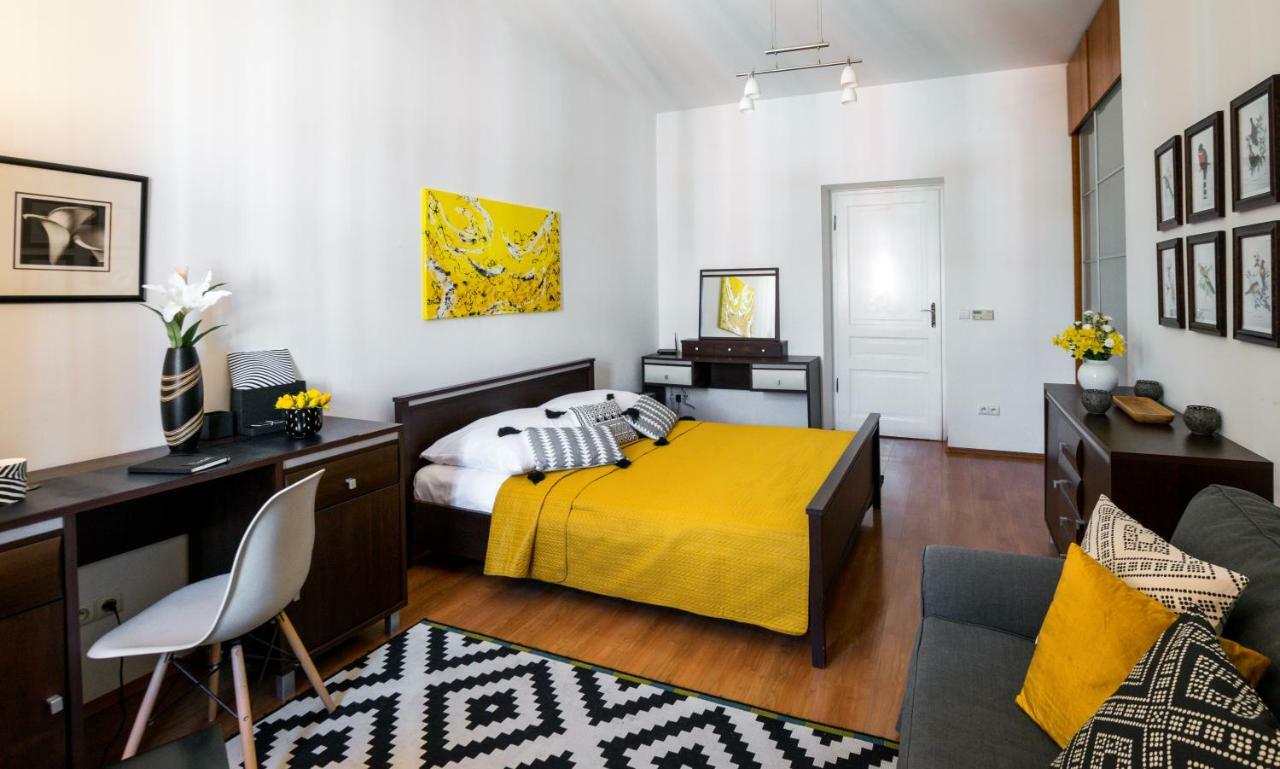 Cichy Apartament Obok Wawelu Tarlowska Krakau Exterior foto